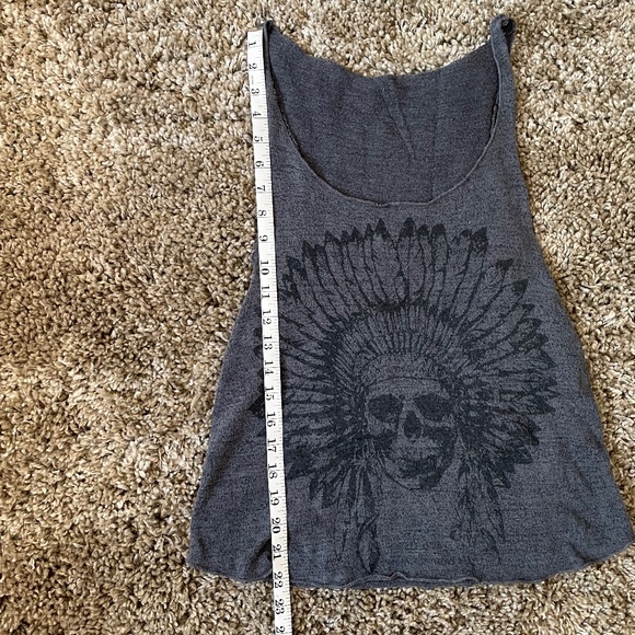 .Distressed. Skull Tank - Picture 6 of 6